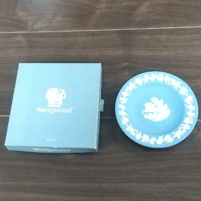 WEDGWOOD(ウェッジウッド)の【USED】WEDGWOOD  ジャスパー  小皿 インテリア/住まい/日用品のキッチン/食器(食器)の商品写真