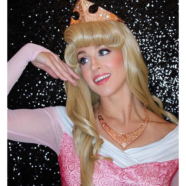 Disney(ディズニー)のオーロラ姫　ティアラ　ネックレス エンタメ/ホビーのコスプレ(アクセサリー)の商品写真