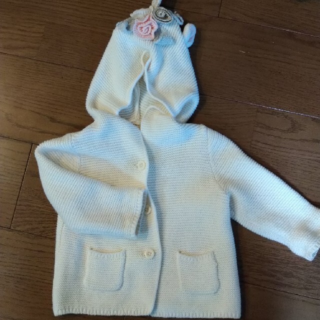 babyGAP(ベビーギャップ)のbaby gap カーディガン　白　ユニコーン　80 キッズ/ベビー/マタニティのベビー服(~85cm)(カーディガン/ボレロ)の商品写真