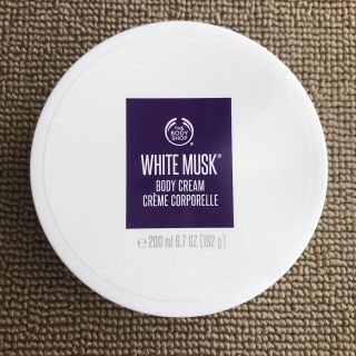 ザボディショップ(THE BODY SHOP)のthe body shop ボディクリーム　ホワイトムスク　200ml(ボディクリーム)