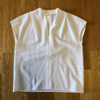 プラステ(PLST)の美品☆PLST  フレンチスリーブブラウス　ホワイト　Ｓサイズ(シャツ/ブラウス(半袖/袖なし))