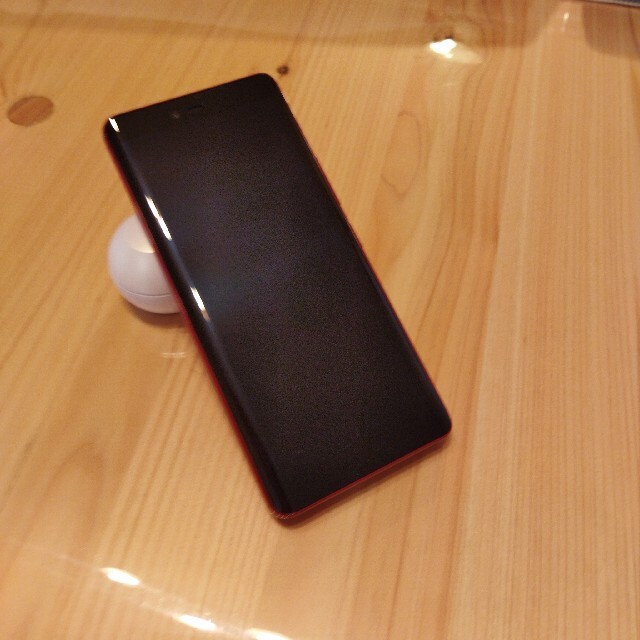 Rakuten(ラクテン)の【ほぼ新品】Rakuten Hand 赤（おまけのケース付） スマホ/家電/カメラのスマートフォン/携帯電話(スマートフォン本体)の商品写真