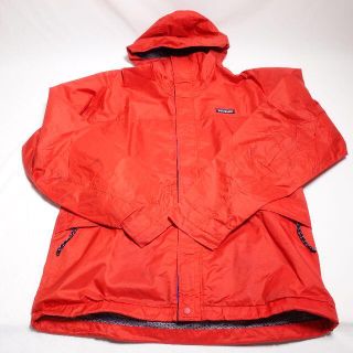 パタゴニア(patagonia)のPatagonia　アウター　ユニセックス　レッド(ナイロンジャケット)