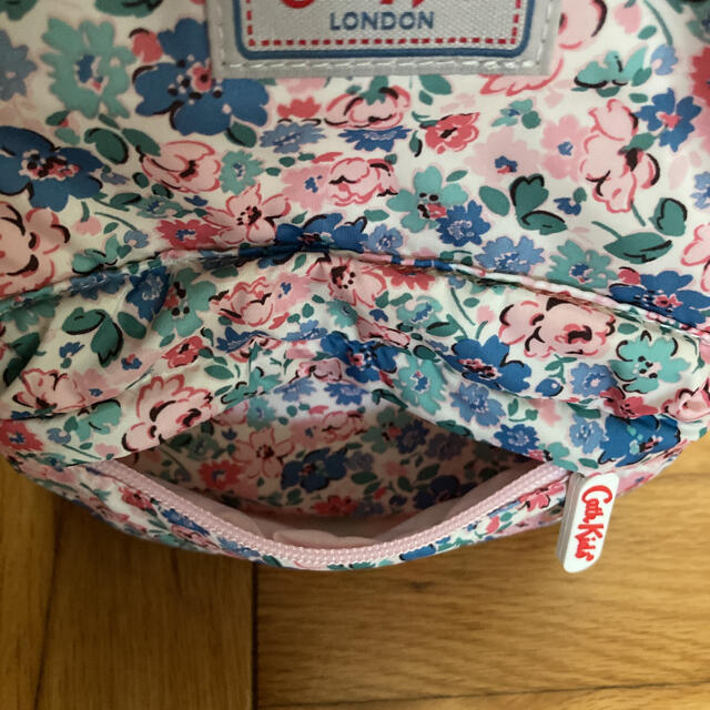 Cath Kidston(キャスキッドソン)のキャスキッドソン　ベビー用リュック花柄 キッズ/ベビー/マタニティのこども用バッグ(リュックサック)の商品写真