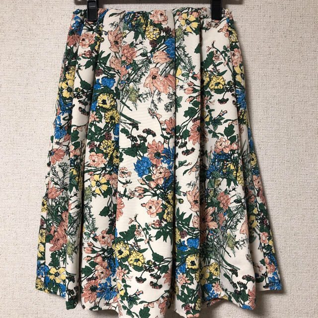 AG by aquagirl(エージーバイアクアガール)の専用★3点セット　花柄スカート レディースのスカート(ひざ丈スカート)の商品写真