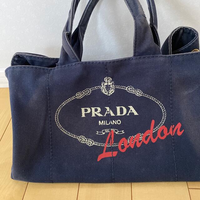 PRADA トートバック　カナパ