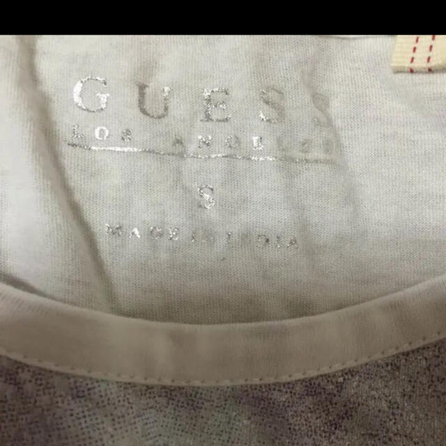 GUESS(ゲス)のGUESS ゲス　トップス レディースのトップス(Tシャツ(半袖/袖なし))の商品写真