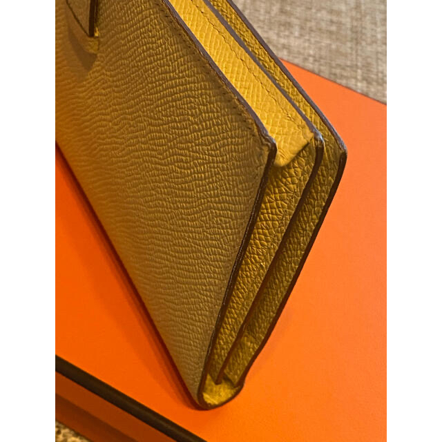 Hermes(エルメス)のべアン　ジョーヌプッサン　ヒヨコ色 メンズのファッション小物(長財布)の商品写真