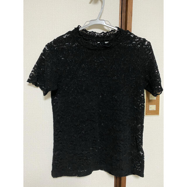 GU(ジーユー)のレースフリルネックTシャツ レディースのトップス(シャツ/ブラウス(半袖/袖なし))の商品写真