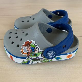 クロックス(crocs)のトイストーリー光るクロックスサンダルC6(サンダル)