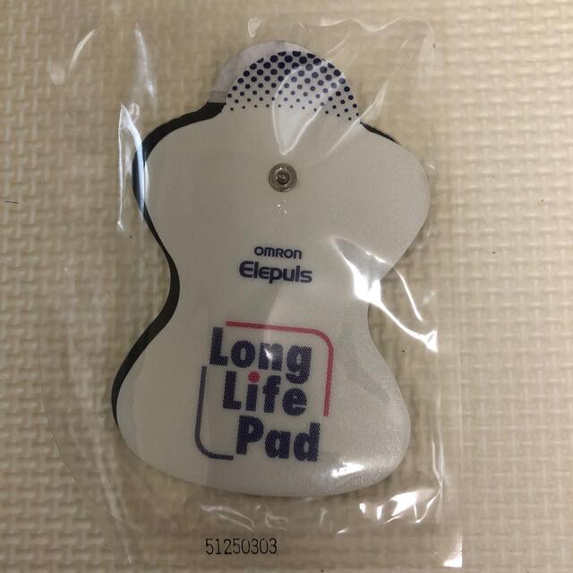 オムロン 低周波治療器パッド スマホ/家電/カメラの美容/健康(マッサージ機)の商品写真