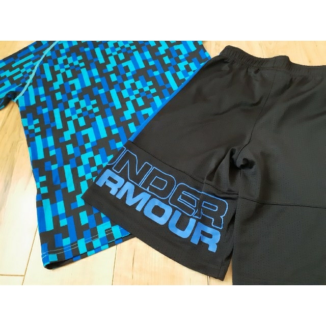 UNDER ARMOUR(アンダーアーマー)のアンダーアーマー　Tシャツ&ハーフパンツ２点セットYLG150cm　運動会 キッズ/ベビー/マタニティのキッズ服男の子用(90cm~)(その他)の商品写真