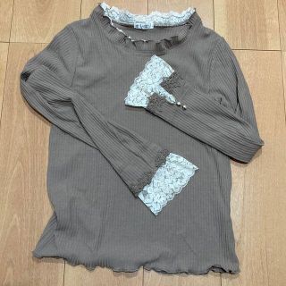 アクシーズファム(axes femme)の[土日限定価格]axes 袖口ボタンレース、首元レース　デザインインナー(Tシャツ(長袖/七分))