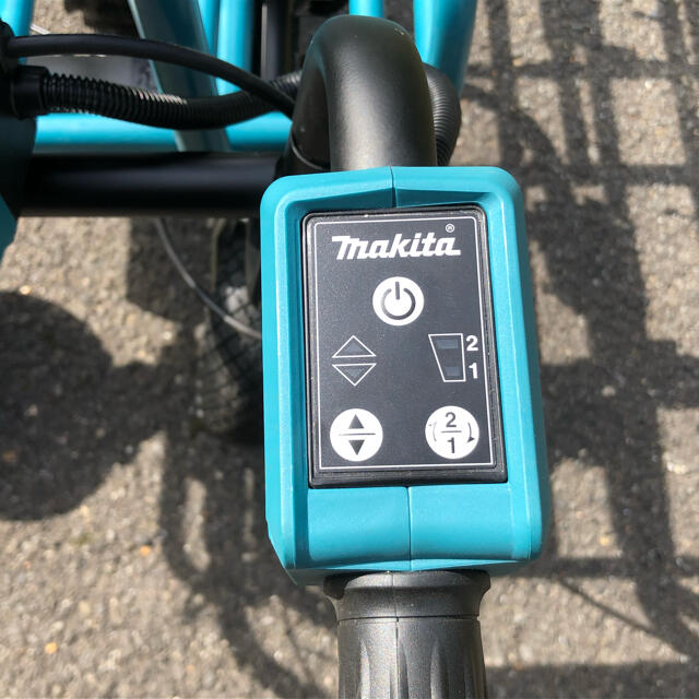 Makita(マキタ)のトミー様　マキタ充電式運搬車 パイプフレーム荷台　CU180DZA65470 スポーツ/アウトドアの自転車(工具/メンテナンス)の商品写真