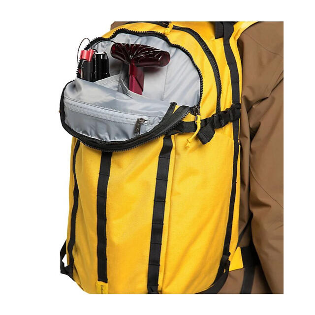 Haglofs(ホグロフス)のホグロフスHAGLOFS バックパック リュック エレイション30Lイエロー新品 メンズのバッグ(バッグパック/リュック)の商品写真