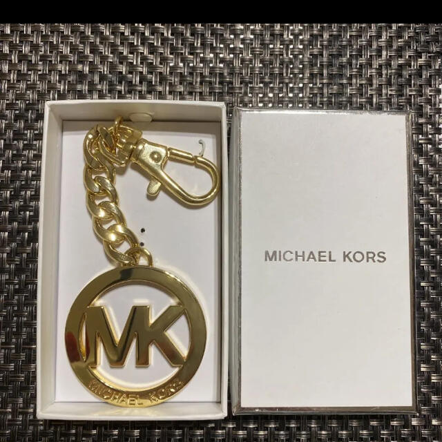 Michael Kors(マイケルコース)の専用です　マイケルコース　キーホルダー　チャーム レディースのファッション小物(キーホルダー)の商品写真