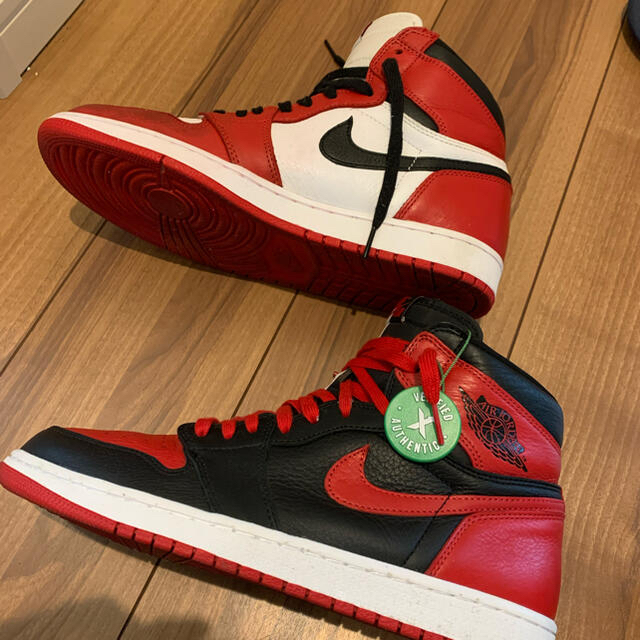 NIKE AIR JORDAN 1 RETRO HOMAGE TO HOMEスニーカー