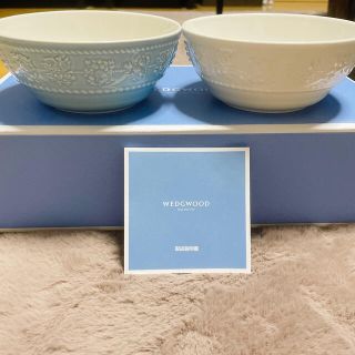 ウェッジウッド(WEDGWOOD)の【makiさん専用】WEDGWOODのフェスティビティボール　ブルー&アイボリー(食器)