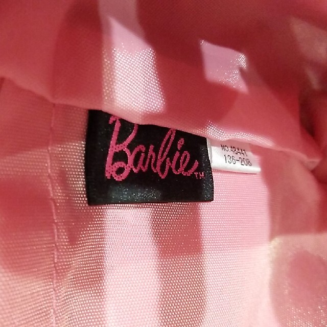 Barbie(バービー)の新品未使用！バービーポーチ レディースのファッション小物(ポーチ)の商品写真