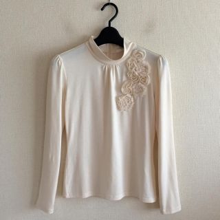 アナイ(ANAYI)のアナイ♡お花モチーフのハイネックカットソー(カットソー(長袖/七分))