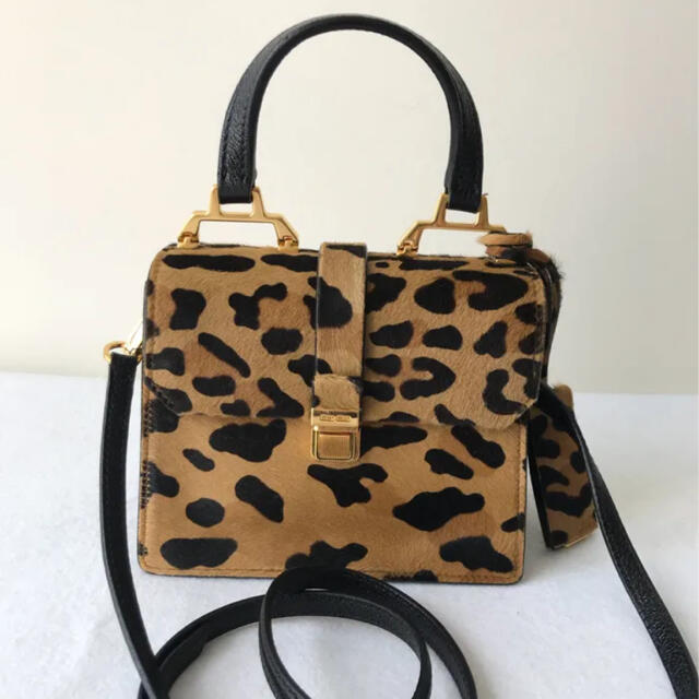 MIU MIU - miumiu レオパード ハラコ ミニバッグの通販 by MIU MIU - miumiu レオパード ハラコ ミニバッグの通販 by