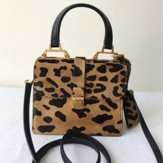 miumiu レオパード　ハラコ　ミニバッグ