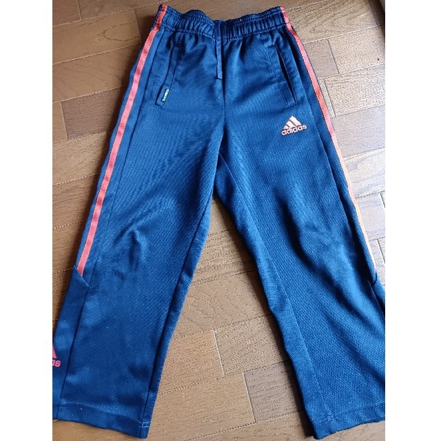 adidas(アディダス)のadidas　ジャージ上下セット　120cm キッズ/ベビー/マタニティのキッズ服男の子用(90cm~)(その他)の商品写真