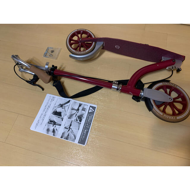 キックボード エンタメ/ホビーのテーブルゲーム/ホビー(三輪車/乗り物)の商品写真