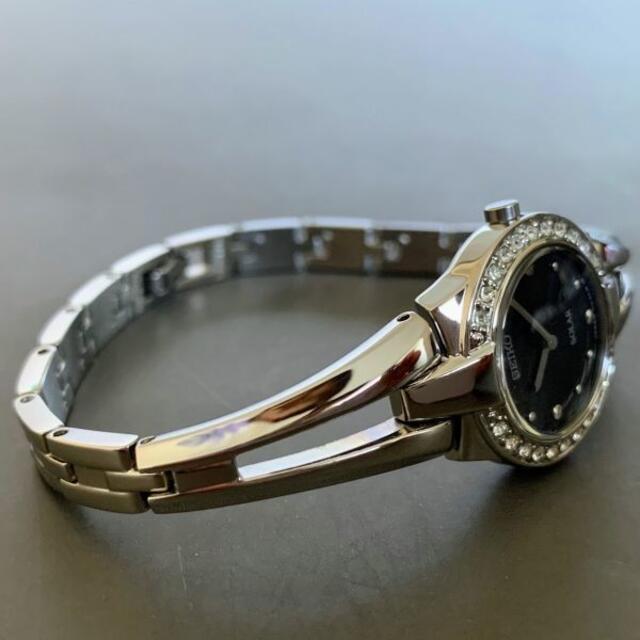 SEIKO(セイコー)の【新品】スワロフスキーダイヤ★SEIKO セイコー★ソーラー★腕時計★レディース レディースのファッション小物(腕時計)の商品写真