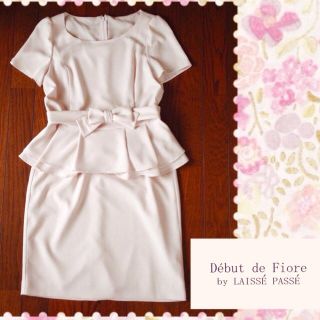 デビュードフィオレ(Debut de Fiore)の新品 ペプラムセットアップ(セット/コーデ)