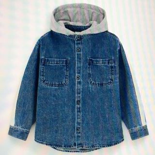 ザラキッズ(ZARA KIDS)のりんご様専用ZARAキッズフード付きデニムシャツジャケットサイズ7 122センチ(その他)