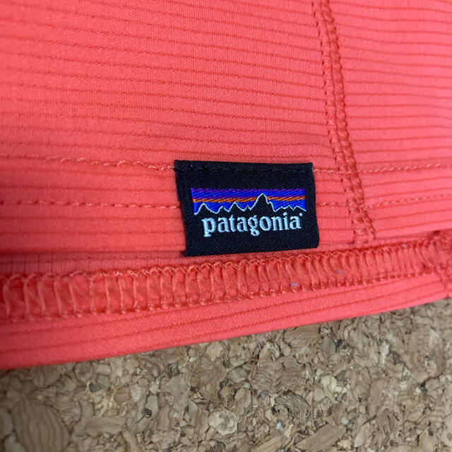 patagonia(パタゴニア)のパタゴニア キャプリーン ライトウェイト クルー ウィメンズ  XS 45646 スポーツ/アウトドアのアウトドア(登山用品)の商品写真