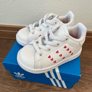 アディダス(adidas)のアディダス　ベビーシューズ　スタンスミス　ハート柄(その他)