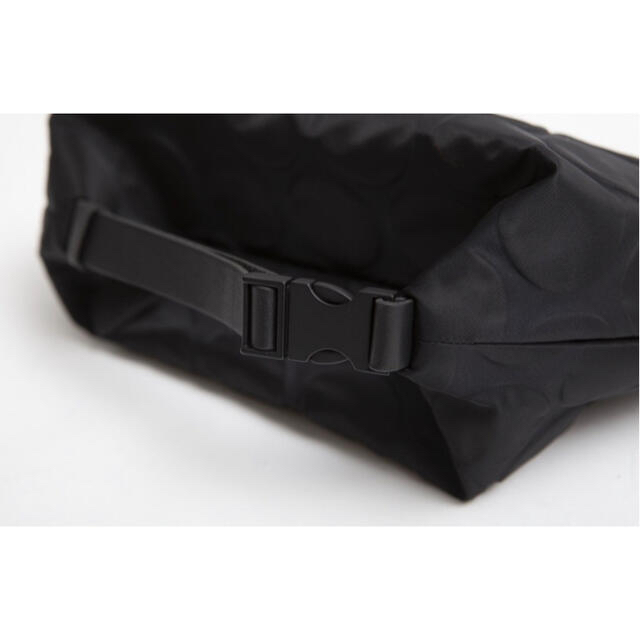 cote&ciel(コートエシエル)のCôte&ciel コートエシエル INN M BUBBLE BLACK メンズのバッグ(ショルダーバッグ)の商品写真