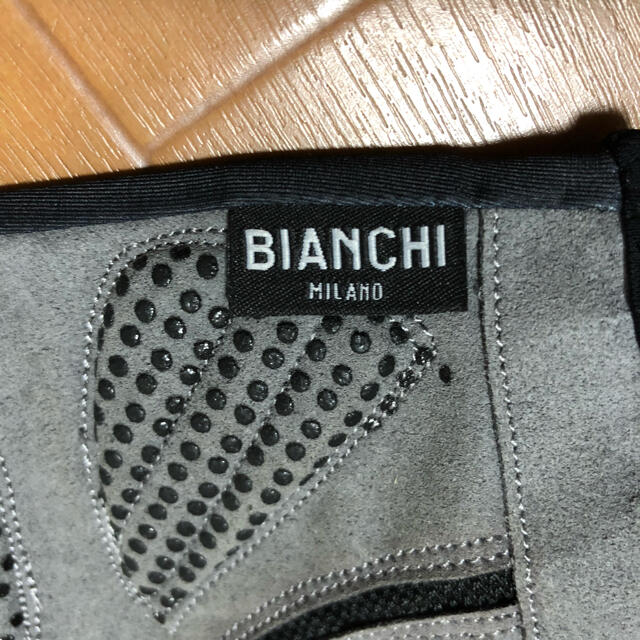 Bianchi(ビアンキ)のビアンキ　ロードバイク　グローブ　Ｌサイズ　美品 スポーツ/アウトドアの自転車(ウエア)の商品写真