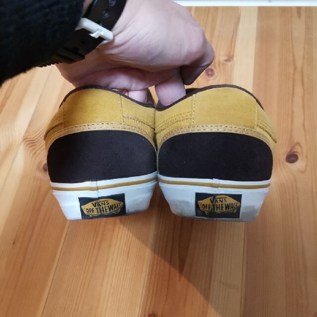 VANS(ヴァンズ)の【早い者勝ち値引きUSED】VANS Chukka Low イエローブラウン29 メンズの靴/シューズ(スニーカー)の商品写真