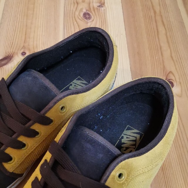 VANS(ヴァンズ)の【早い者勝ち値引きUSED】VANS Chukka Low イエローブラウン29 メンズの靴/シューズ(スニーカー)の商品写真