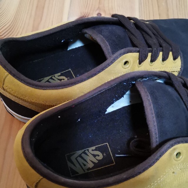 VANS(ヴァンズ)の【早い者勝ち値引きUSED】VANS Chukka Low イエローブラウン29 メンズの靴/シューズ(スニーカー)の商品写真