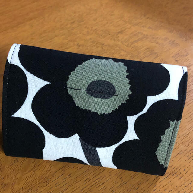 marimekko(マリメッコ)のカードケース レディースのファッション小物(パスケース/IDカードホルダー)の商品写真