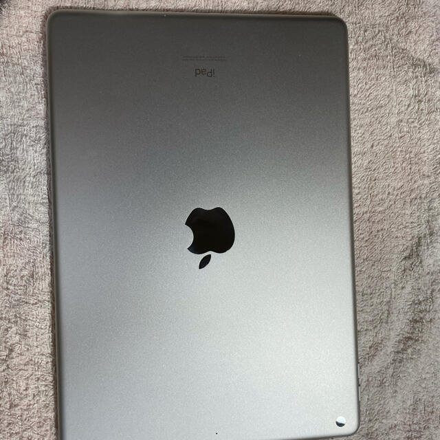 iPad(アイパッド)のiPad第8世代シルバー スマホ/家電/カメラのPC/タブレット(タブレット)の商品写真