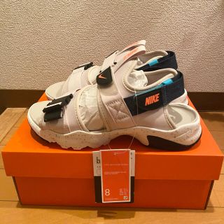 ナイキ(NIKE)の【新品】　NIKE キャニオンサンダル(サンダル)