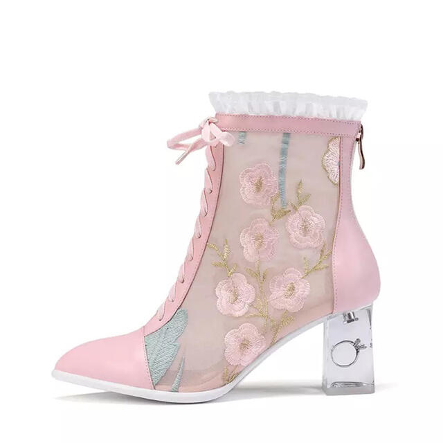 ZARA - 韓国 桜CHERRY BLOSSOM春ブーツ 未使用の通販 by ひい's ZARA - 韓国 桜CHERRY BLOSSOM春ブーツ 未使用の通販 by ひい's
