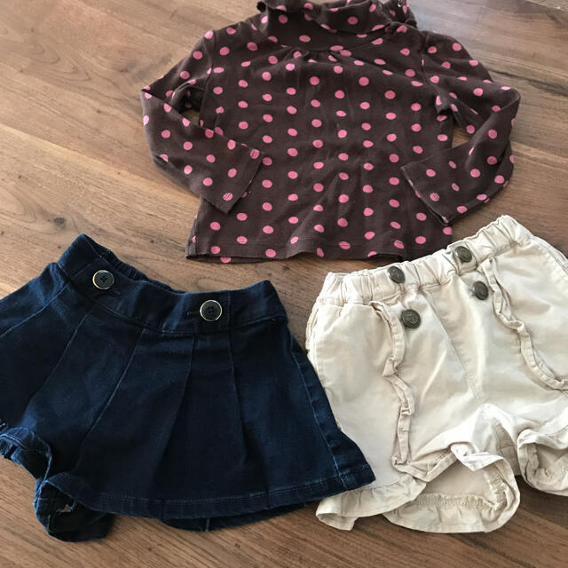 babyGAP(ベビーギャップ)のキッズ　女の子　90セット キッズ/ベビー/マタニティのキッズ服女の子用(90cm~)(Tシャツ/カットソー)の商品写真