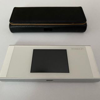 ファーウェイ(HUAWEI)のHUAWEI W05 ポケットwifi おまけ付き　カバー(その他)