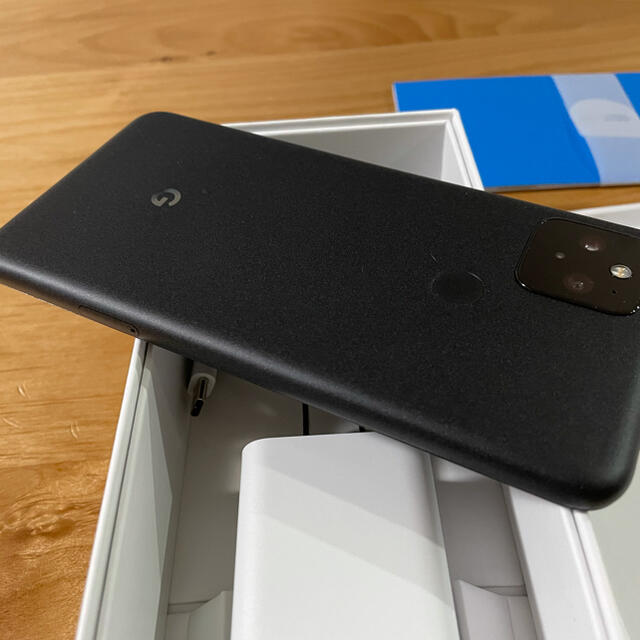 Google(グーグル)のGoogle Pixel5 Just Black Simフリー スマホ/家電/カメラのスマートフォン/携帯電話(スマートフォン本体)の商品写真