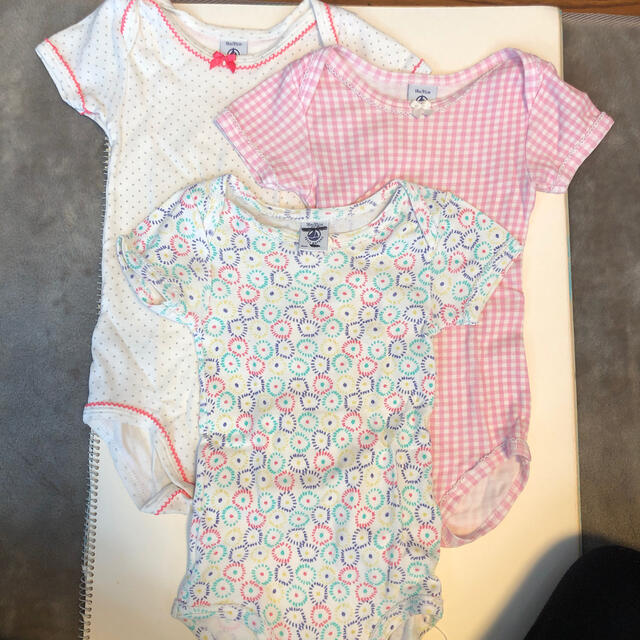 PETIT BATEAU(プチバトー)のプチバトー　ロンパース キッズ/ベビー/マタニティのベビー服(~85cm)(ロンパース)の商品写真