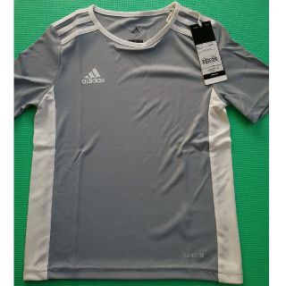 アディダス(adidas)のサイズ130　生地はポリエステル100%(Tシャツ/カットソー)