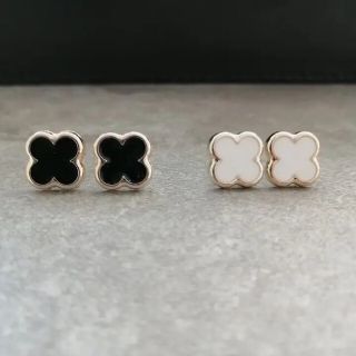 #5　クローバーピアス/イヤリング　アレルギー対応(ピアス)