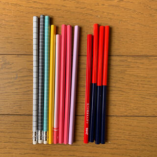 トンボエンピツ(トンボ鉛筆)の赤青鉛筆、黒鉛筆(鉛筆)