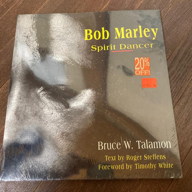 洋書ボブ　マーリーのフラッグと本3冊と1999年カレンダー